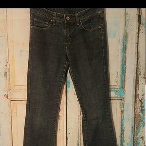 Levis Jeans Size 6 Long